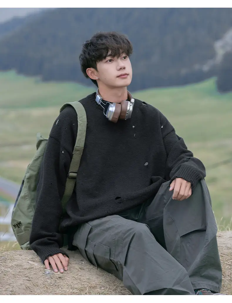 Men's Beige Hole Knit Sweatshirt Asymmetrical — feature 7