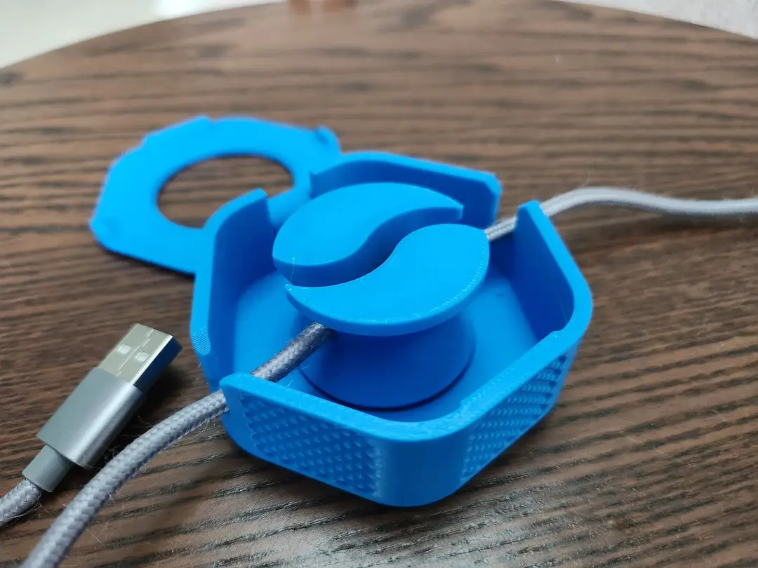 Amazon Explosions Portable Cable Organizer 3D Portable Cable Organizer/Winder — feature 8