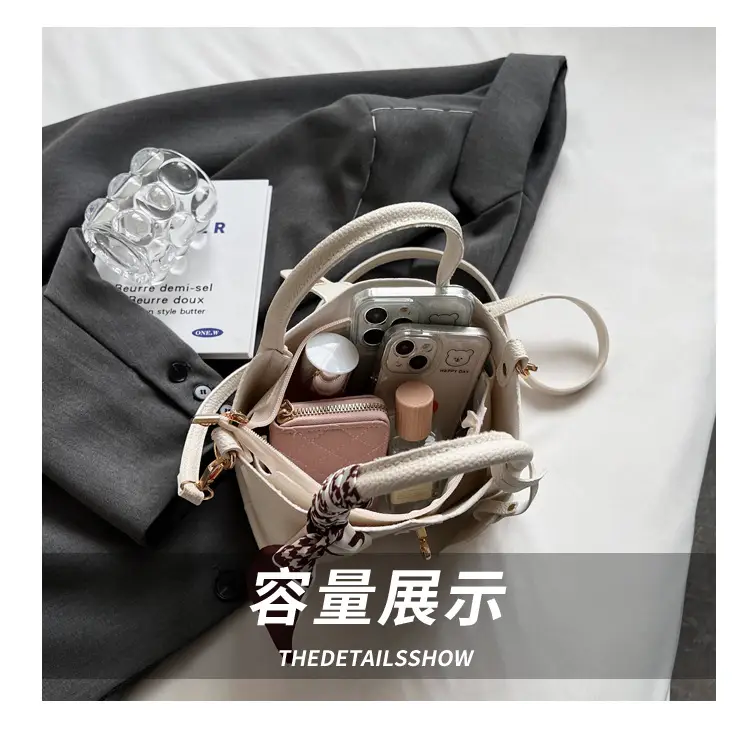 Pink Vintage Silk Handbag with Chain Strap — feature 6