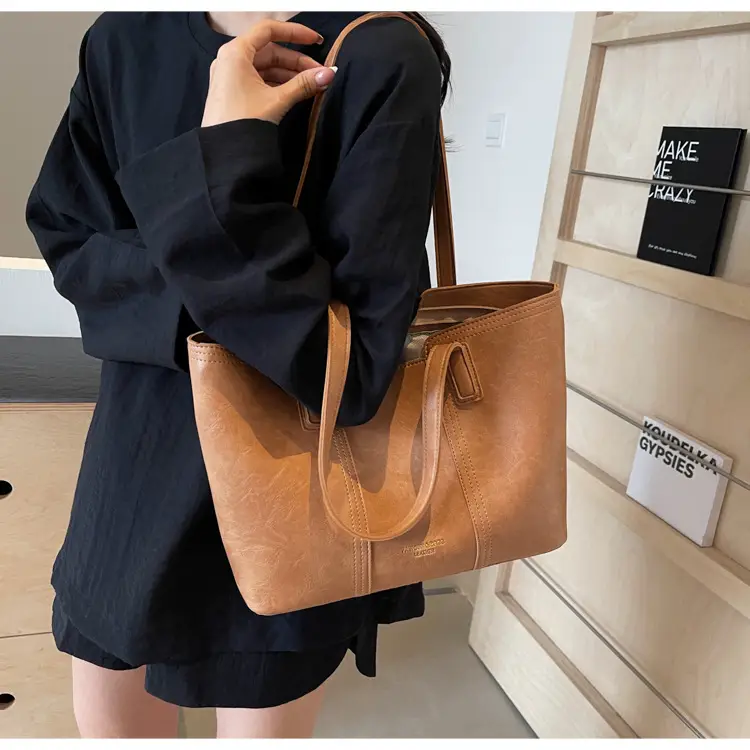 Large Capacity Women's Brown Leather Tote Bag — feature 16