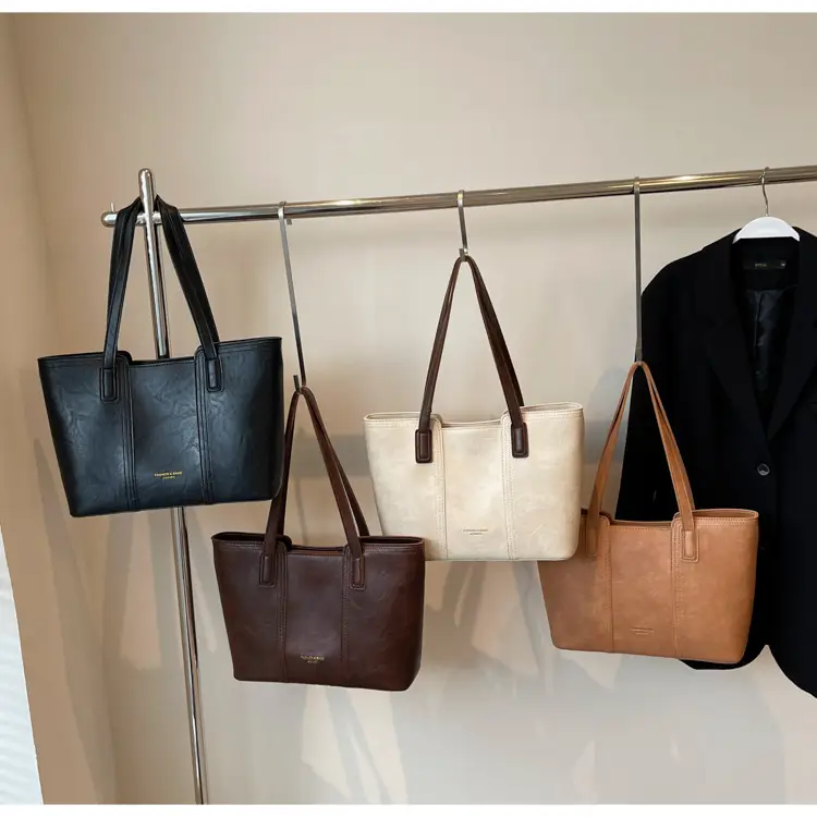 Large Capacity Women's Brown Leather Tote Bag — feature 20