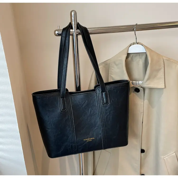 Large Capacity Women's Brown Leather Tote Bag — feature 21