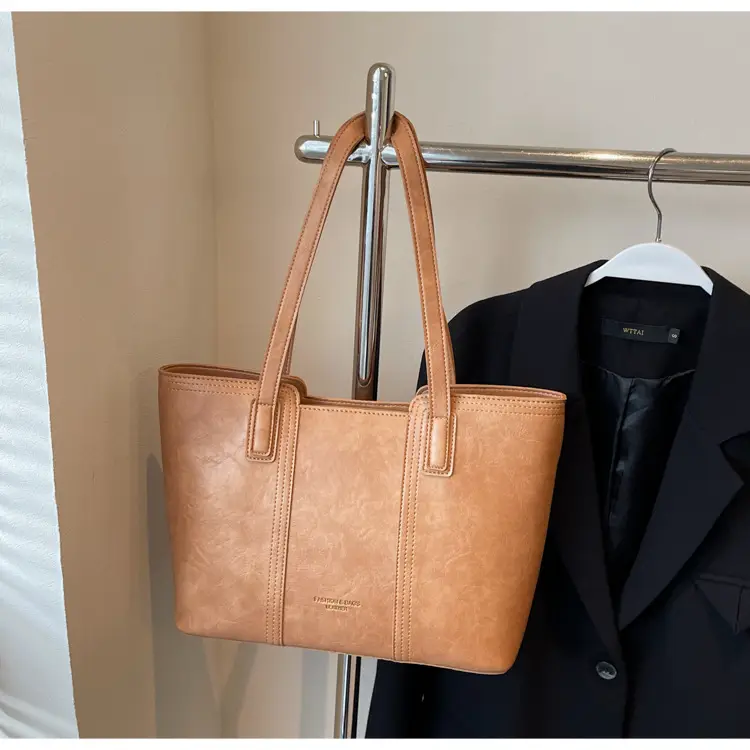 Large Capacity Women's Brown Leather Tote Bag — feature 24