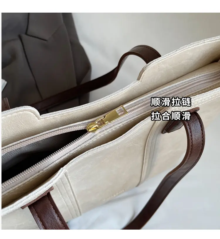 Large Capacity Women's Brown Leather Tote Bag — feature 3