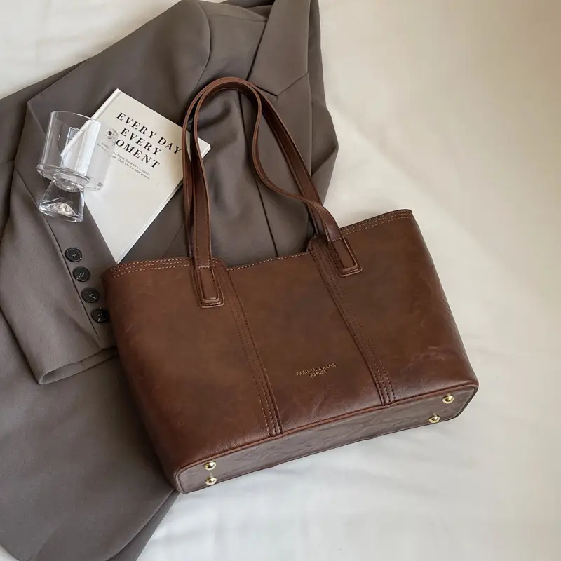 Large Capacity Women's Brown Leather Tote Bag - Image 3