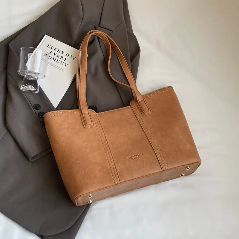 Large Capacity Women's Brown Leather Tote Bag - Image 4