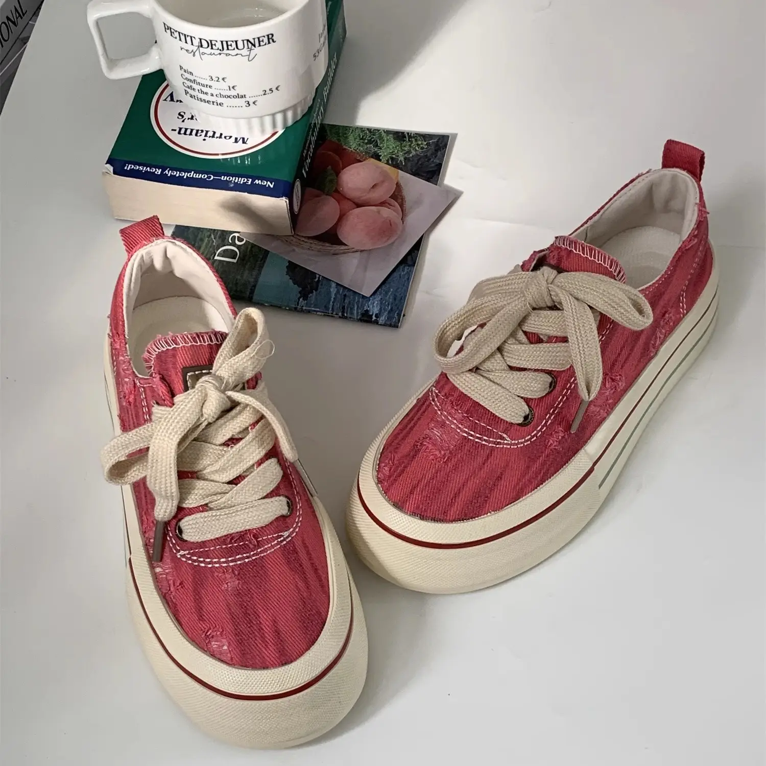 Women's Red Breathable Flat Sneakers 2025 โ feature 3