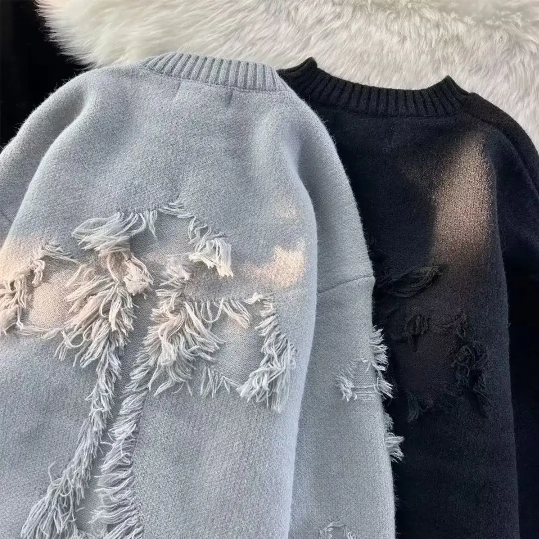 Men's Black Rippled Crewneck Sweater Winter Wear - Image 4