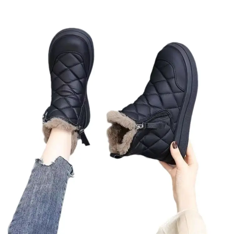 Women's Fleece Lined Snow Boots Black Large - Image 7