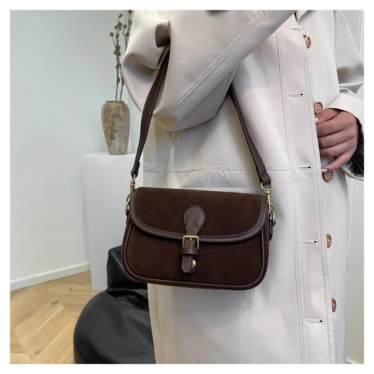 Retro Crossbody Bag Women's Burgundy 2024 — feature 17
