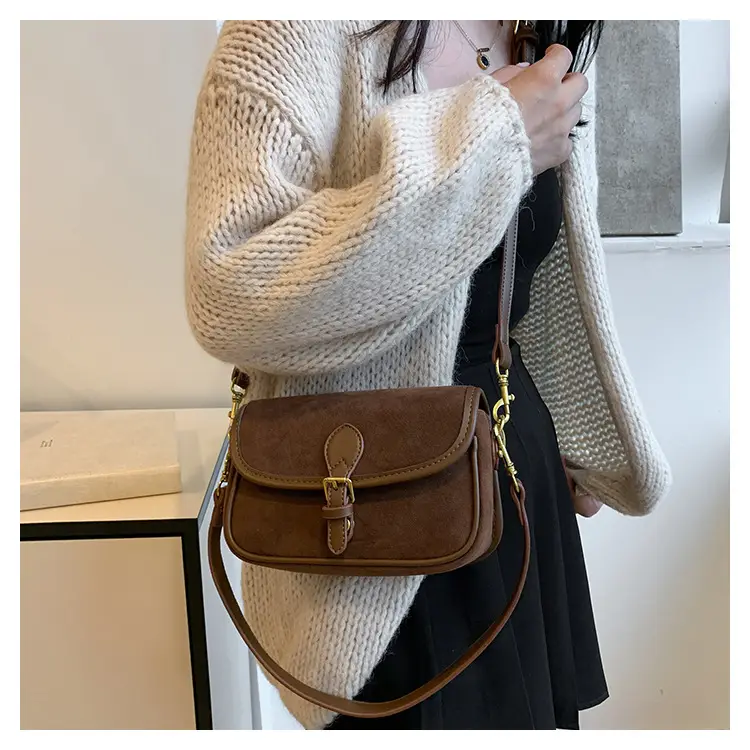 Retro Crossbody Bag Women's Burgundy 2024 — feature 7