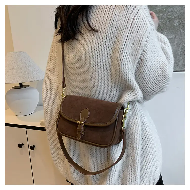 Retro Crossbody Bag Women's Burgundy 2024 — feature 8