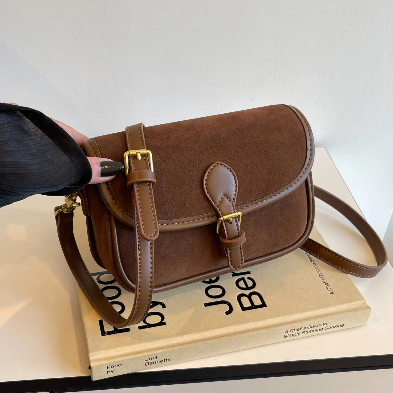 Retro Crossbody Bag Women's Burgundy 2024 - Image 2