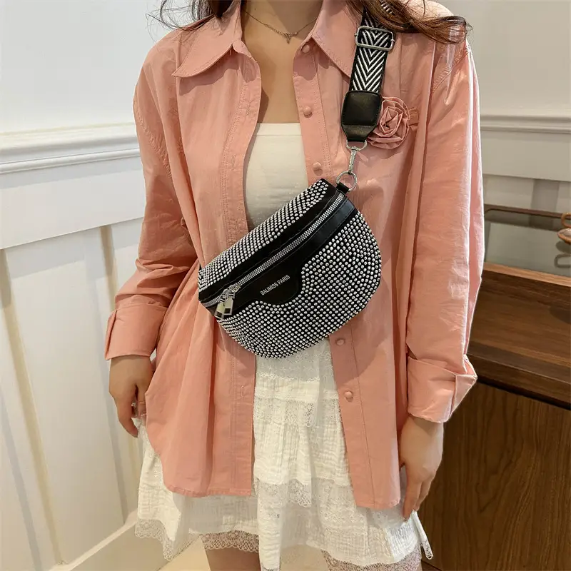 Pink Rhinestone Crossbody Bag for Women - Image 5