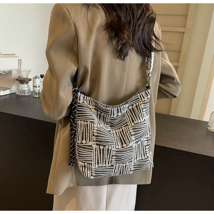 Women's Large Capacity Striped Canvas Shoulder Crossbody Bag