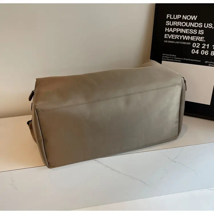 Large Capacity Korean Style Travel Bag Grey — feature 11