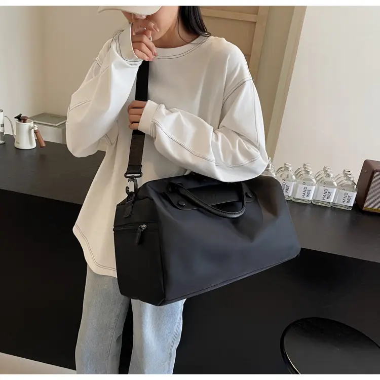 Large Capacity Korean Style Travel Bag Grey — feature 14