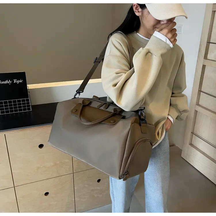 Large Capacity Korean Style Travel Bag Grey — feature 39
