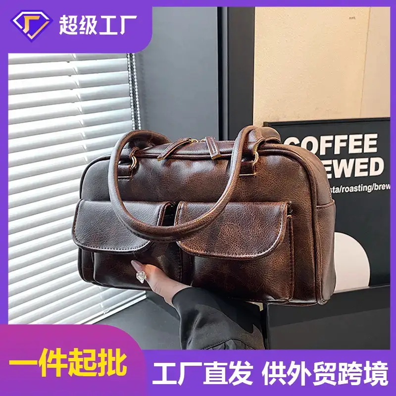 Black Retro Textured Shoulder Bag for Women - Image 5