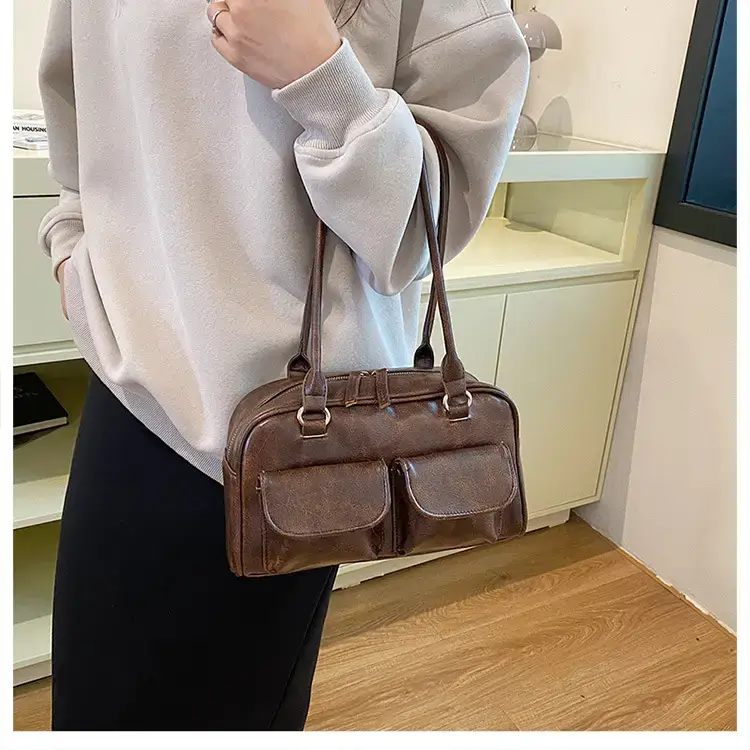Black Retro Textured Shoulder Bag for Women — feature 17