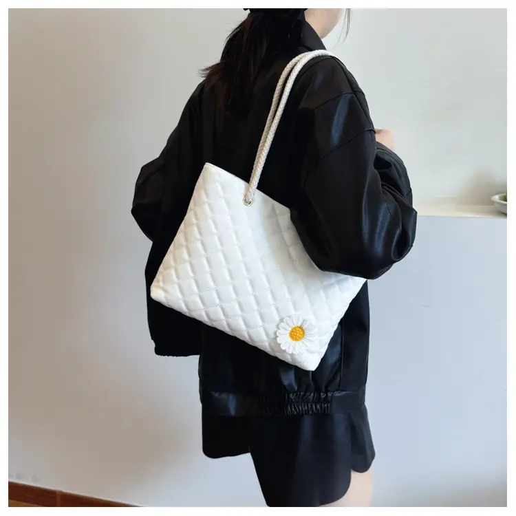 Women Quilted Sunflower Shoulder Bag Yellow 2024 — feature 14