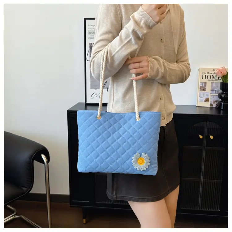 Women Quilted Sunflower Shoulder Bag Yellow 2024 — feature 18