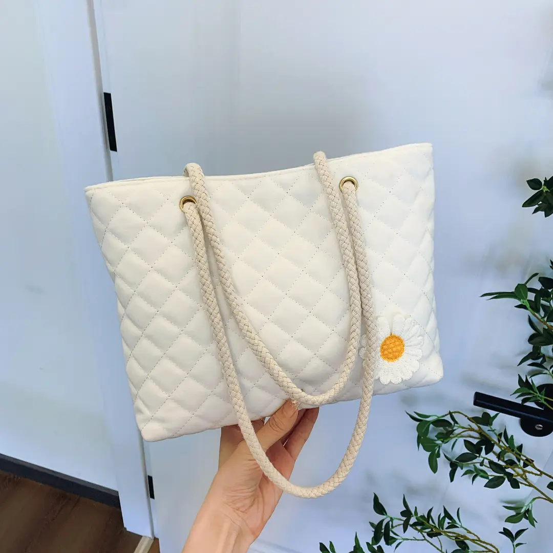 Women Quilted Sunflower Shoulder Bag Yellow 2024