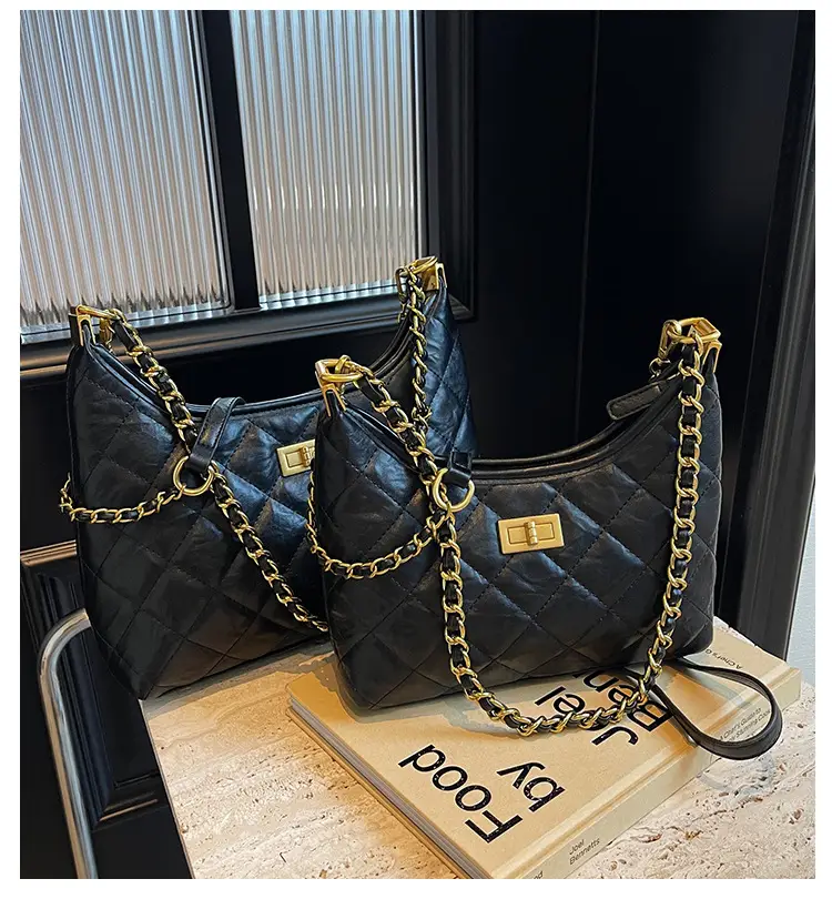 Black Quilted Chain Tote Bag for Women 2025 — feature 2