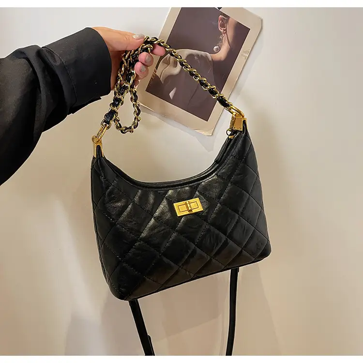 Black Quilted Chain Tote Bag for Women 2025 — feature 24