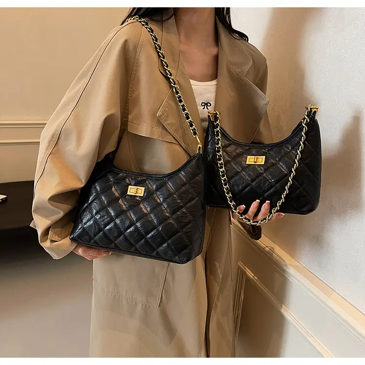 Black Quilted Chain Tote Bag for Women 2025 — feature 27