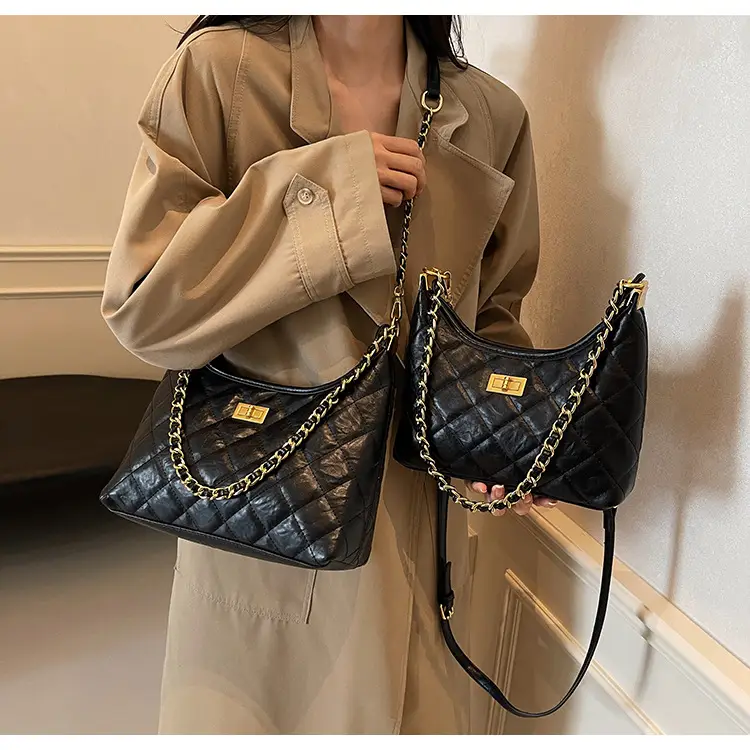 Black Quilted Chain Tote Bag for Women 2025 — feature 39