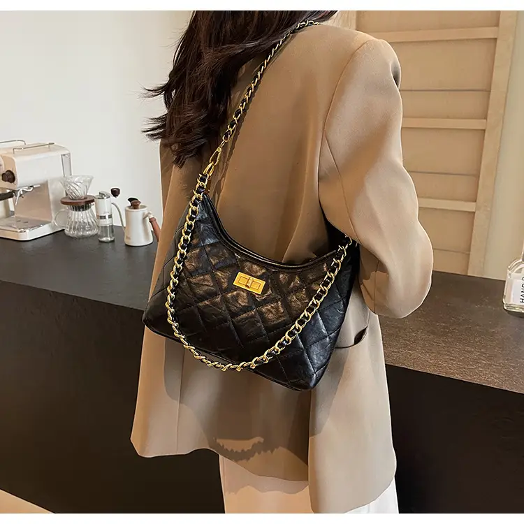 Black Quilted Chain Tote Bag for Women 2025 — feature 49