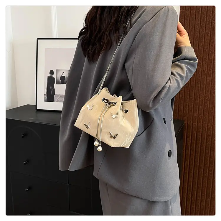 Black Butterfly Chain Bucket Bag for Women — feature 13