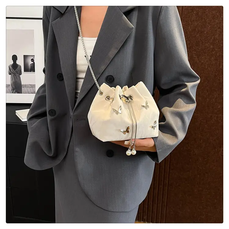 Black Butterfly Chain Bucket Bag for Women — feature 14