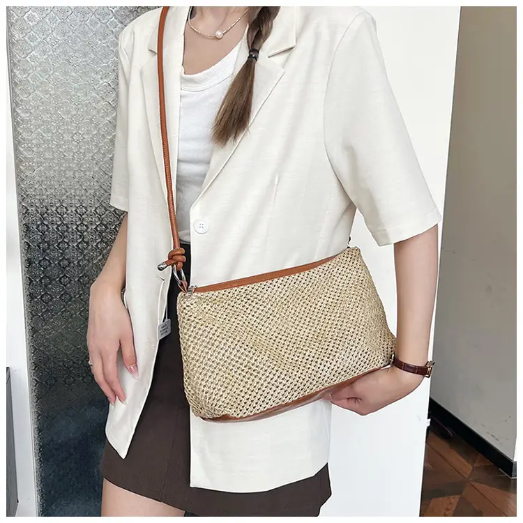 Women's Contrasting Stitched Crossbody Bag 2024 — feature 12