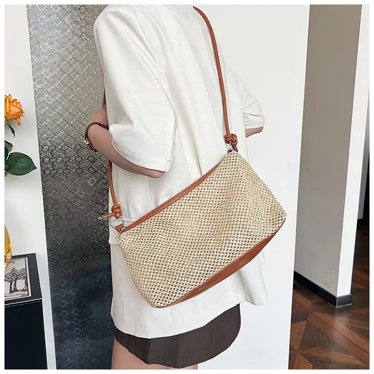 Women's Contrasting Stitched Crossbody Bag 2024 — feature 13