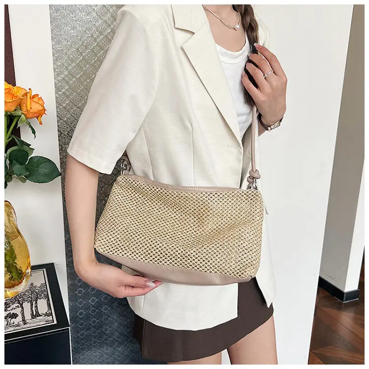 Women's Contrasting Stitched Crossbody Bag 2024 — feature 16