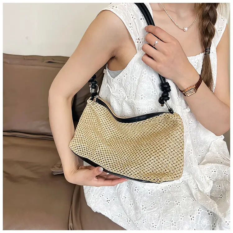 Women's Contrasting Stitched Crossbody Bag 2024 — feature 22