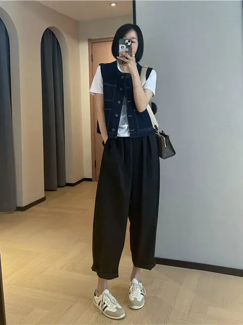 Women Dark Blue Denim Vest with 4 Pocket Design