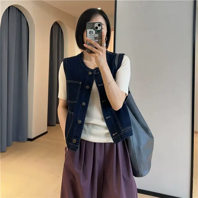 Women Dark Blue Denim Vest with 4 Pocket Design — feature 3