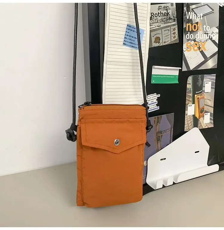 Japanese New Casual White Mobile Phone Bag for Men — feature 31