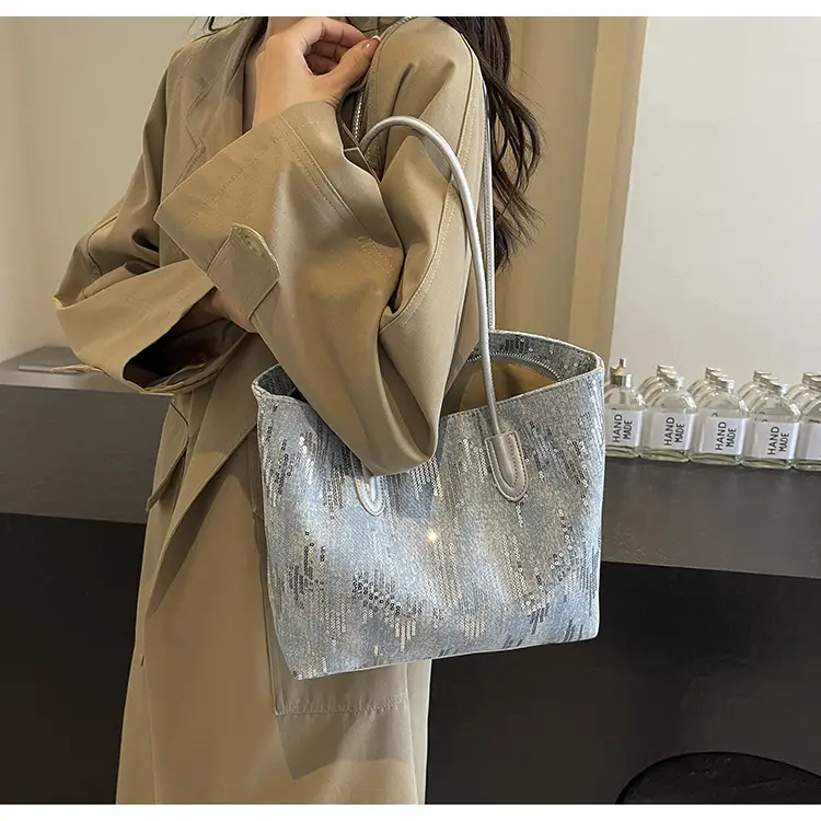 Women's Sparkly Silver Shoulder Bag 2024 New — feature 12