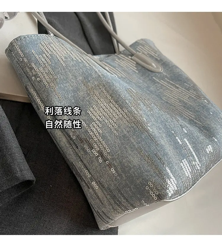 Women's Sparkly Silver Shoulder Bag 2024 New — feature 5