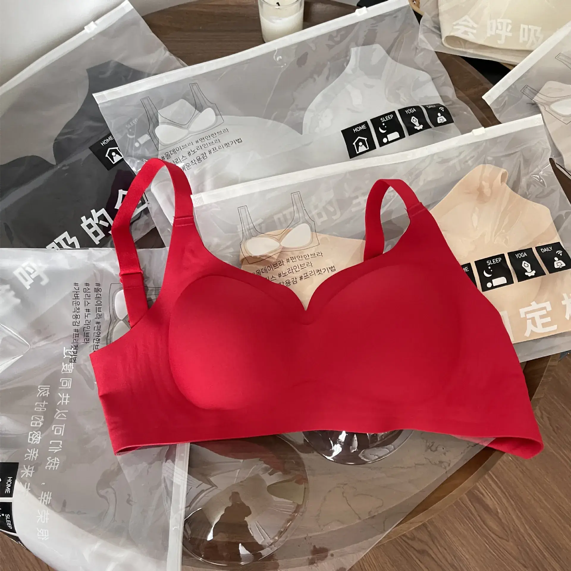 Traceless Jelly Strip Push Up Bra for Women - Image 10