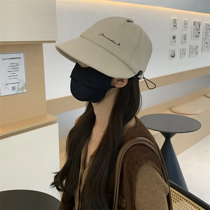 Women's Korean-style Wide-brimmed Hat White - Image 6