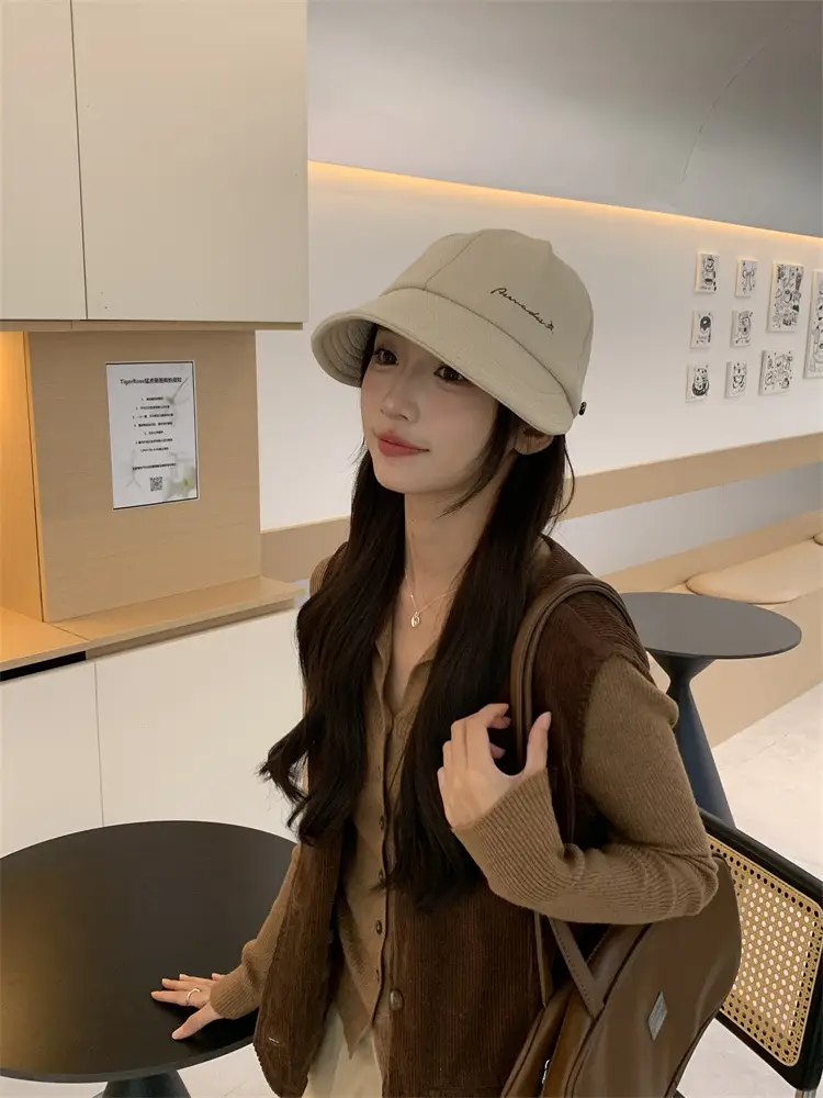 Women's Korean-style Wide-brimmed Hat White — feature 19
