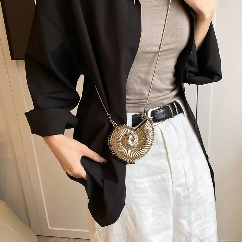 Niche Design Underarm Bag 2024 New Fashion Small Round Bag Shoulder Red Bag Western Style Beautiful Chain Crossbody Bag - Image 6