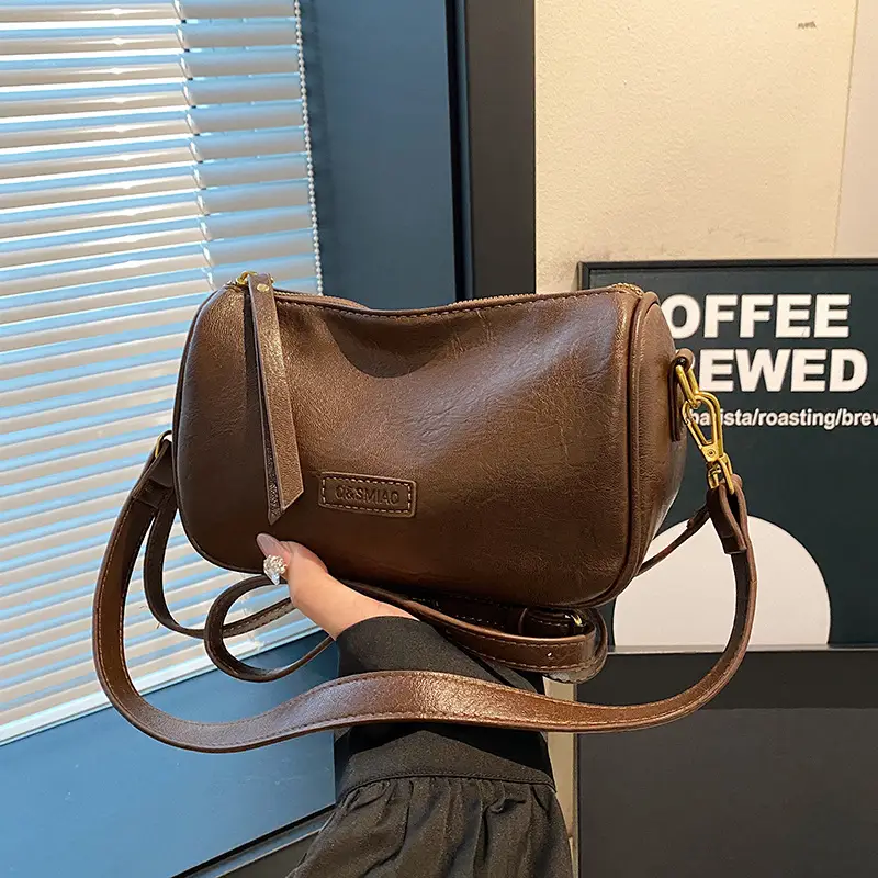 Vintage Black Leather Shoulder Bag for Women 2024 - Image 4
