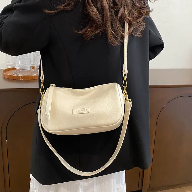 Vintage Black Leather Shoulder Bag for Women 2024 - Image 5