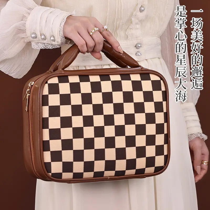 2024 New Checkered Cosmetic Bag Large Capacity Travel Wash Bag